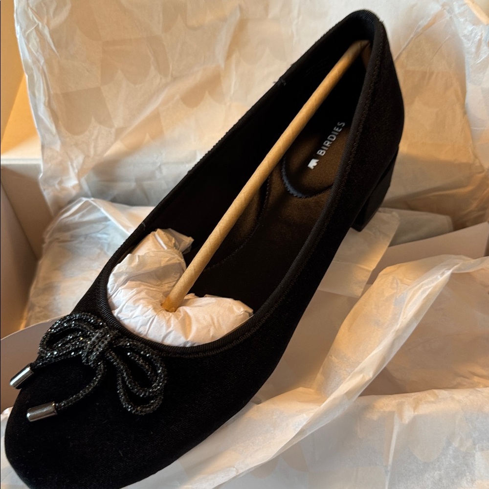 Birdies Hummingbird Black Ballet Flats with Bow in box
